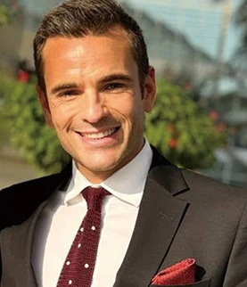 Dr. Marcel Saucet 肖像